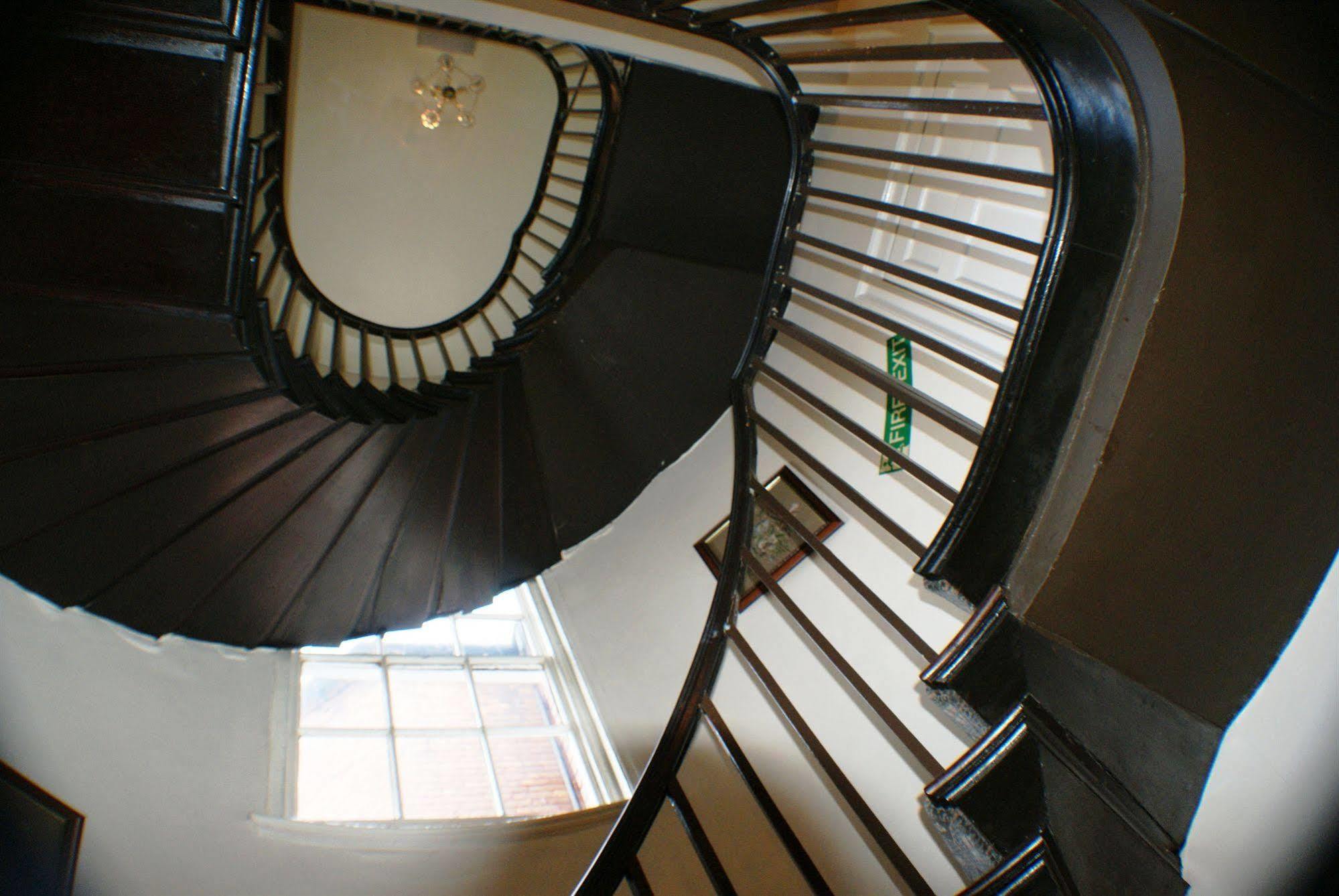 The Bank House Hotel Uttoxeter Buitenkant foto